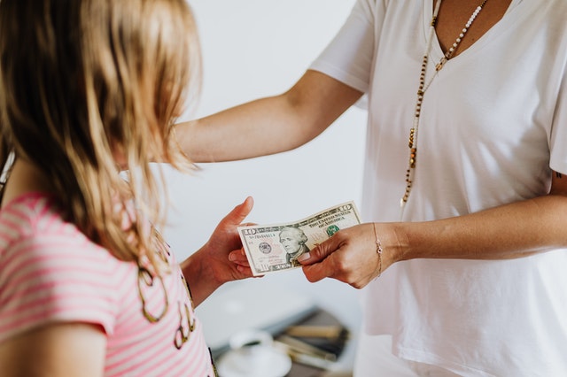081 How To Teach Your Kids To Save Money